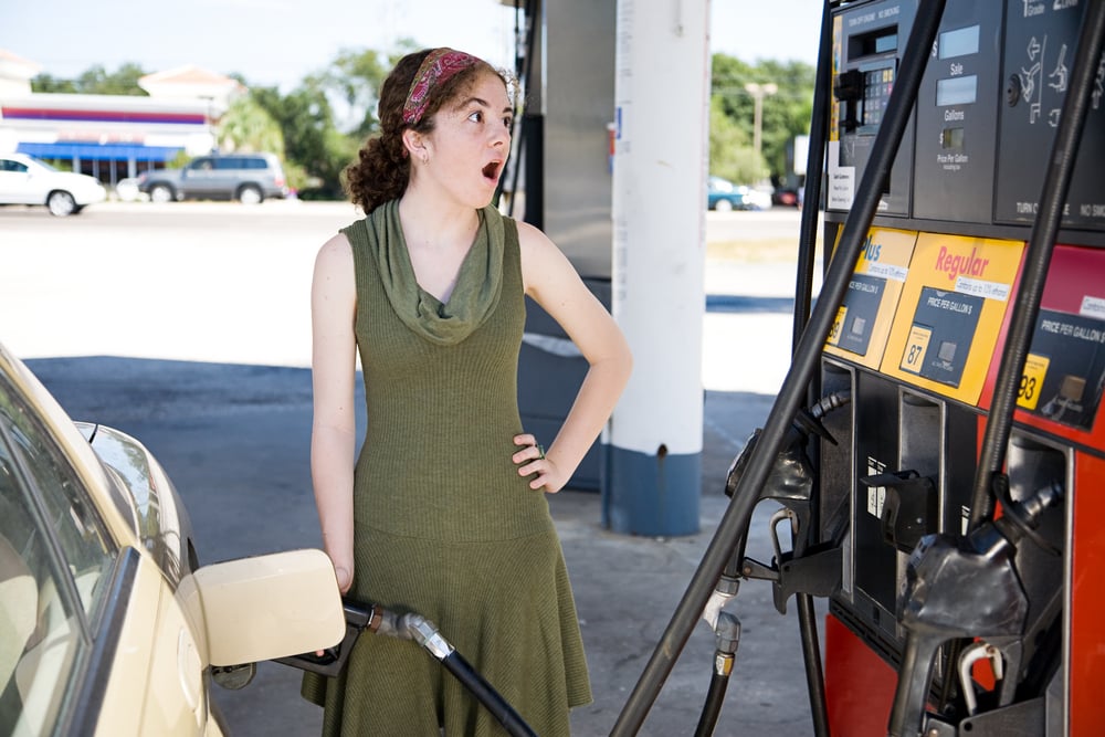 oregon woman pump gas